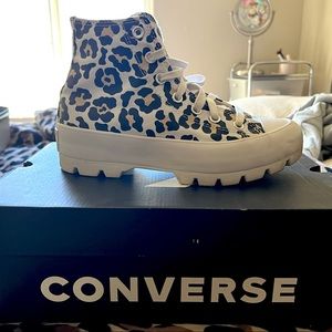 Cheetah Lugged Converse